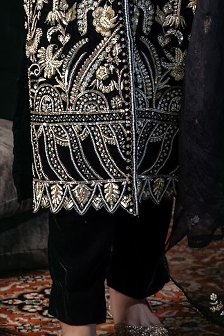 Black Hand Embroidered Kurta Set by Firozi at Pernia's Pop Up Shop
