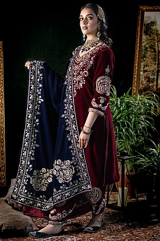 Maroon Hand Embroidered Kurta Set by Firozi