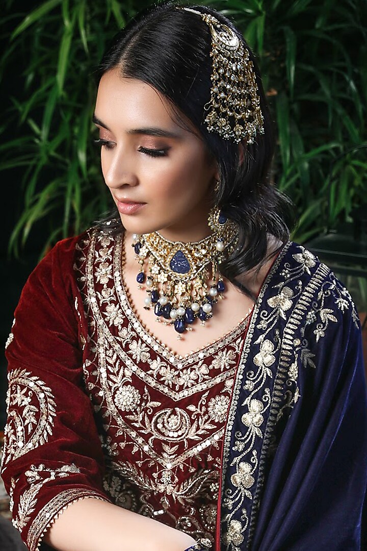 Maroon Hand Embroidered Kurta Set by Firozi at Pernia's Pop Up Shop