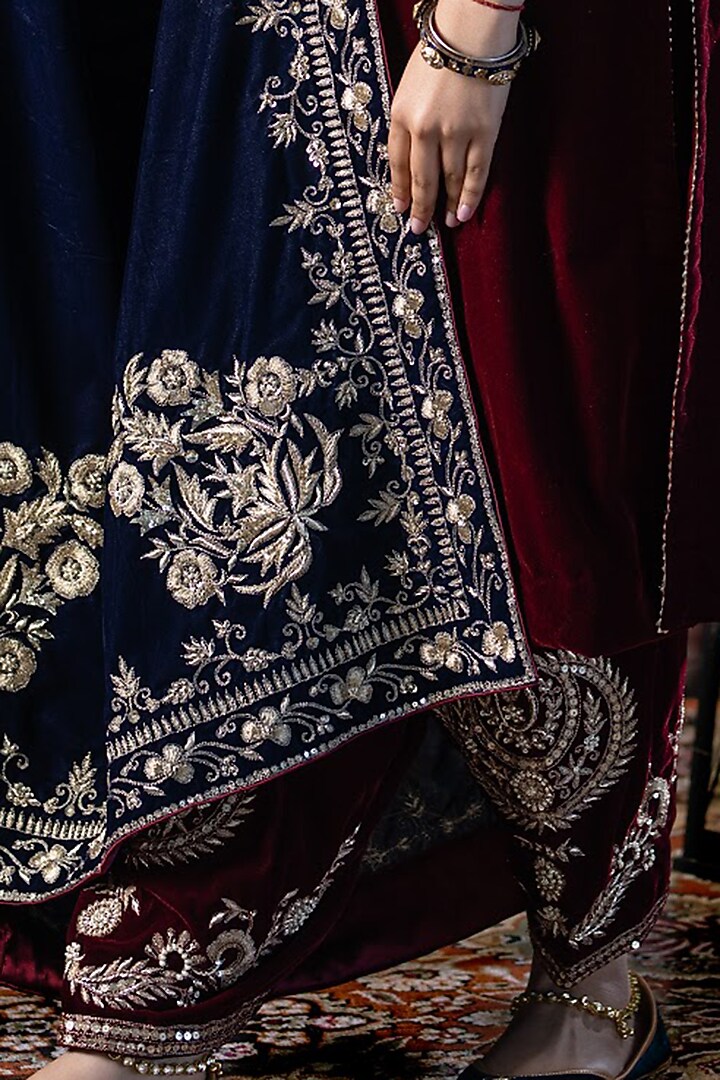Maroon Hand Embroidered Kurta Set by Firozi at Pernia's Pop Up Shop