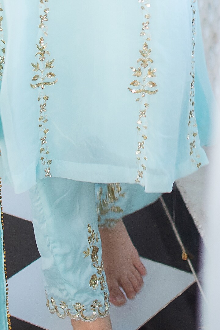 Sky Blue Hand Embroidered Kurta Set by Firozi at Pernia's Pop Up Shop
