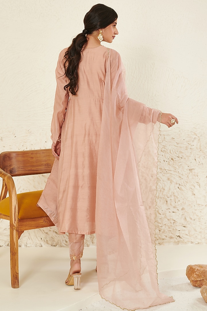 Peach Chanderi Embroidered Kurta Set by Flamingo - the label at Pernia's Pop Up Shop