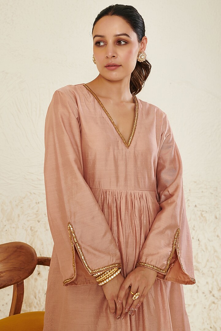 Peach Chanderi Embroidered Kurta Set by Flamingo - the label at Pernia's Pop Up Shop