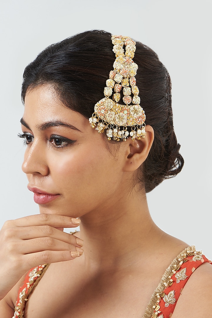 Maang Tikka With Hand Embroidery by Fooljhadi at Pernia's Pop Up Shop