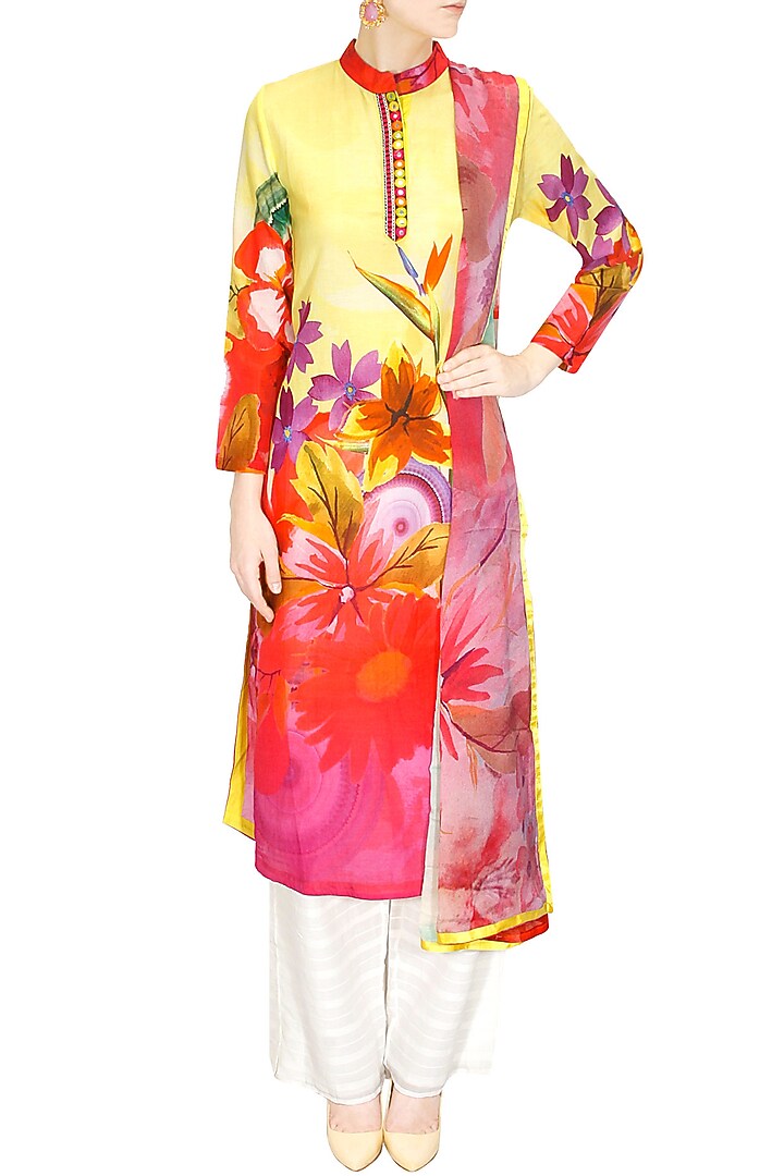 Yellow embroidered floral print kurta set available only at Pernia's Pop-Up Shop.