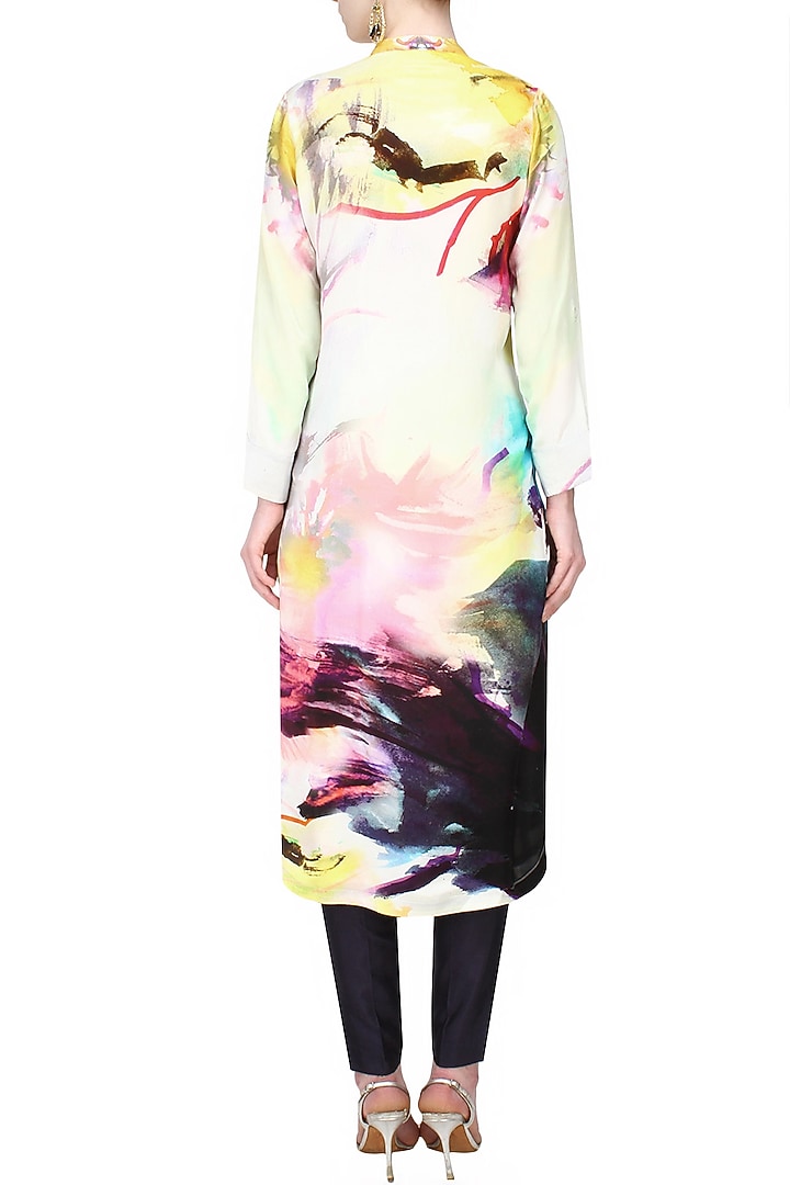 Flamingo by Shubhani Talwar presents Off white hand painted kurta with dupatta available only at Pernia's Pop Up Shop.