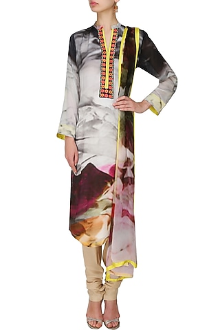 Grey floral printed kurta with dupatta by Flamingo By Shubhani Talwar