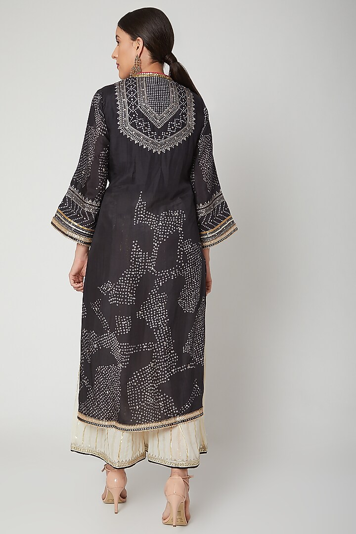 Black Hand Painted Kurta With Palazzo Pants by ILAPTI at Pernia's Pop Up Shop