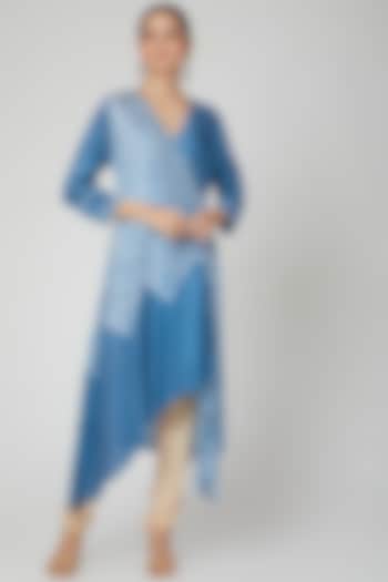 Sky Blue Tie & Dye Printed Angrakha Kurta by ILAPTI at Pernia's Pop Up Shop