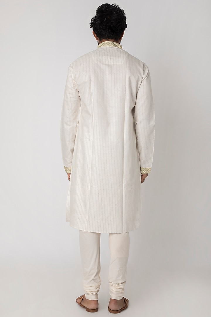 White Natural Fiber & Cotton Kurta by ILAPTI Men at Pernia's Pop Up Shop