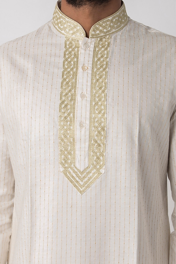 White Natural Fiber & Cotton Kurta by ILAPTI Men at Pernia's Pop Up Shop