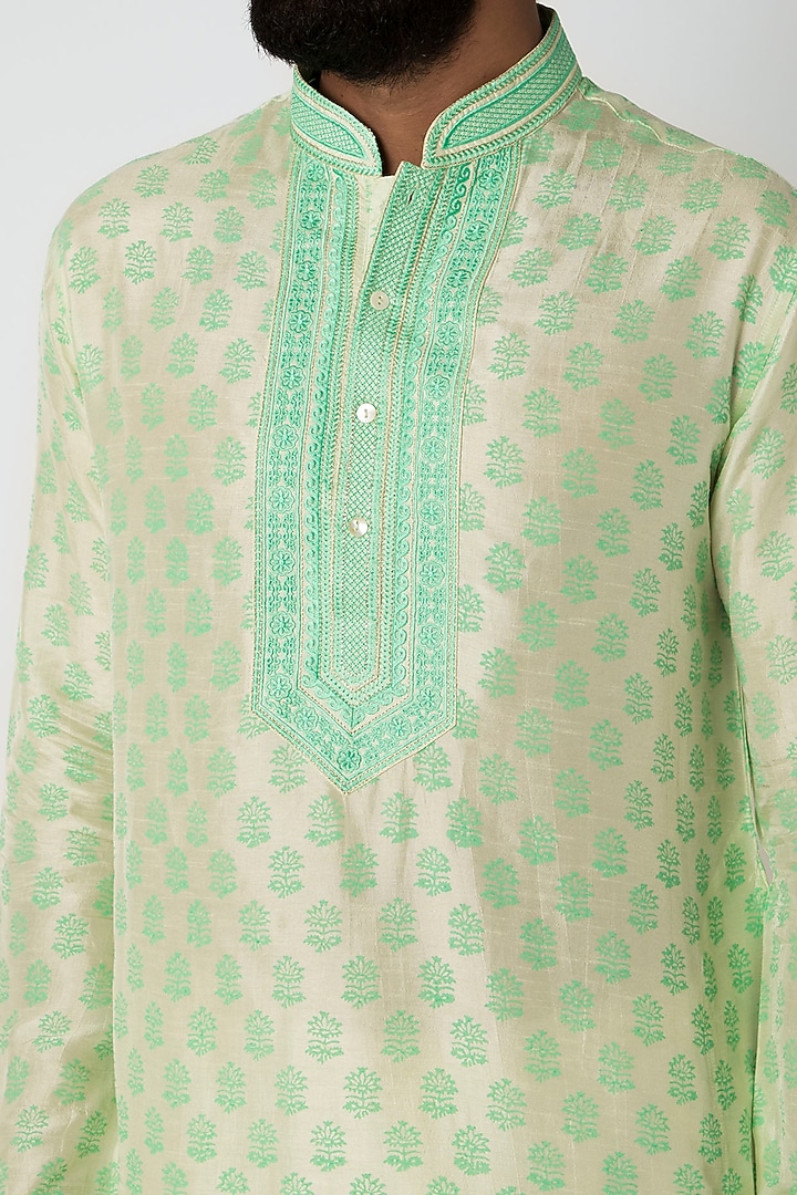 Emerald Green Natural Fiber & Cotton Kurta by ILAPTI Men at Pernia's Pop Up Shop