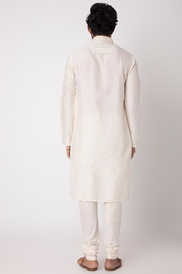 White Cotton Kurta With Full Sleeves by ILAPTI Men at Pernia's Pop Up Shop