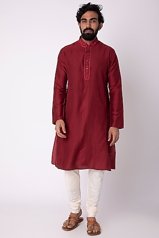 Maroon Natural Fiber & Cotton Kurta by ILAPTI Men