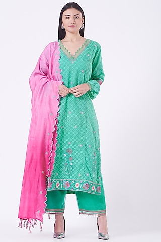 Aquarium Green Embroidered Kurta Set by FINE THREADS BY HINA & NIKHAT