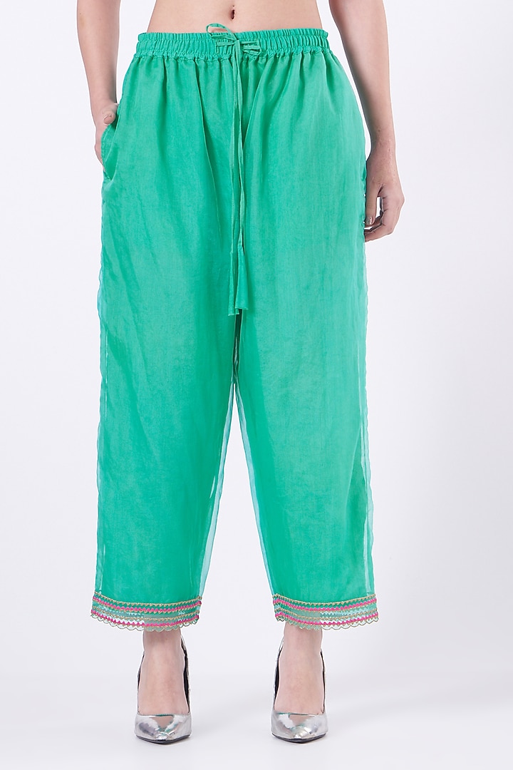 Aquarium Green Embroidered Kurta Set by FINE THREADS BY HINA & NIKHAT at Pernia's Pop Up Shop