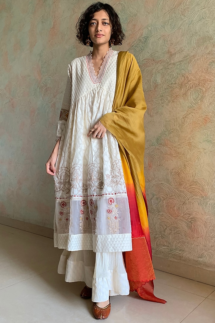 Off-White Hand Embroidered Scalloped Anarkali Set by FINE THREADS BY HINA & NIKHAT