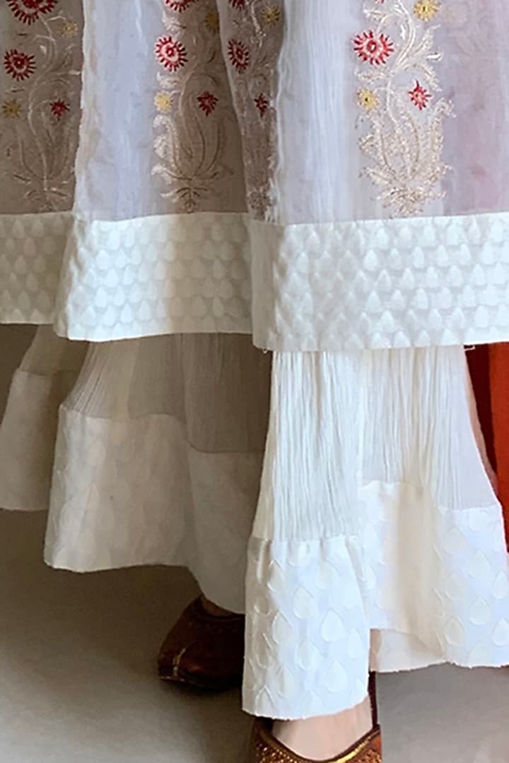 Off-White Hand Embroidered Scalloped Party Wear Anarkali Set by FINE THREADS BY HINA & NIKHAT at Pernia's Pop Up Shop