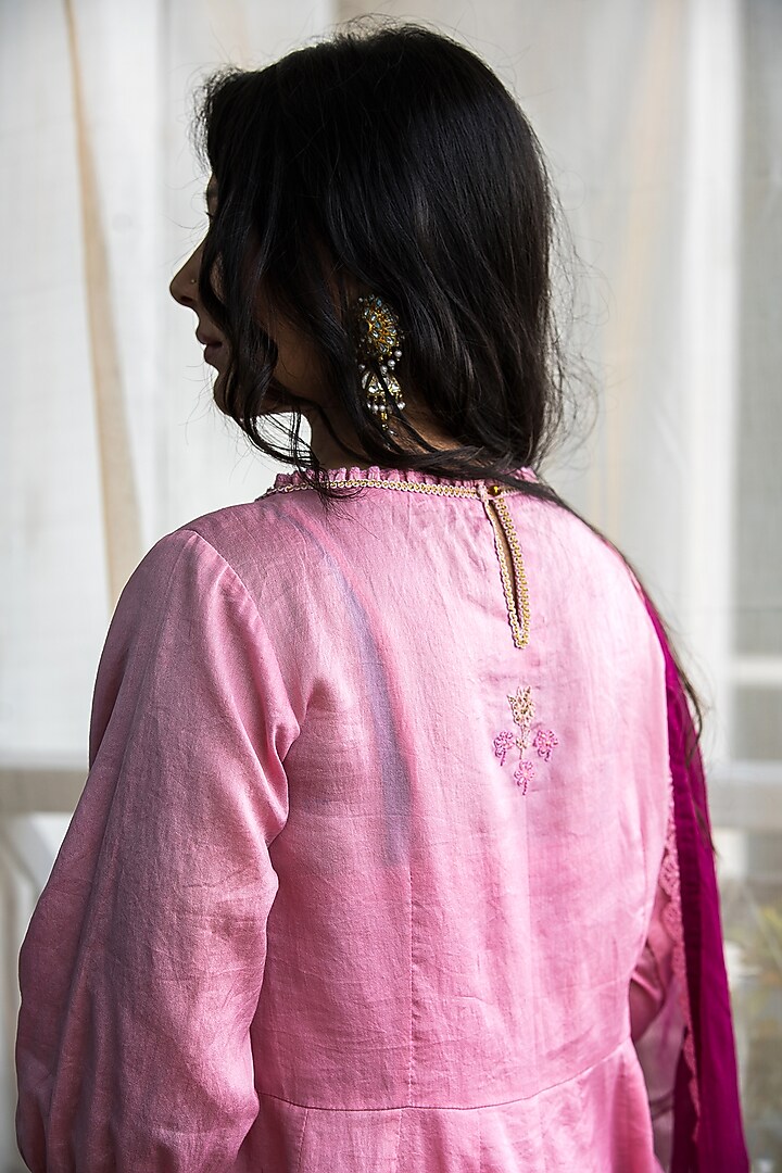 Onion Pink Embroidered Panelled Anarkali Set by FINE THREADS BY HINA & NIKHAT at Pernia's Pop Up Shop
