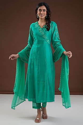 Persian Green Chanderi Silk Dori Embroidered Anarkali Set by FINE THREADS BY HINA & NIKHAT