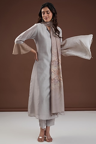 Steel Grey Chanderi Silk A-Line Kurta Set by FINE THREADS BY HINA & NIKHAT