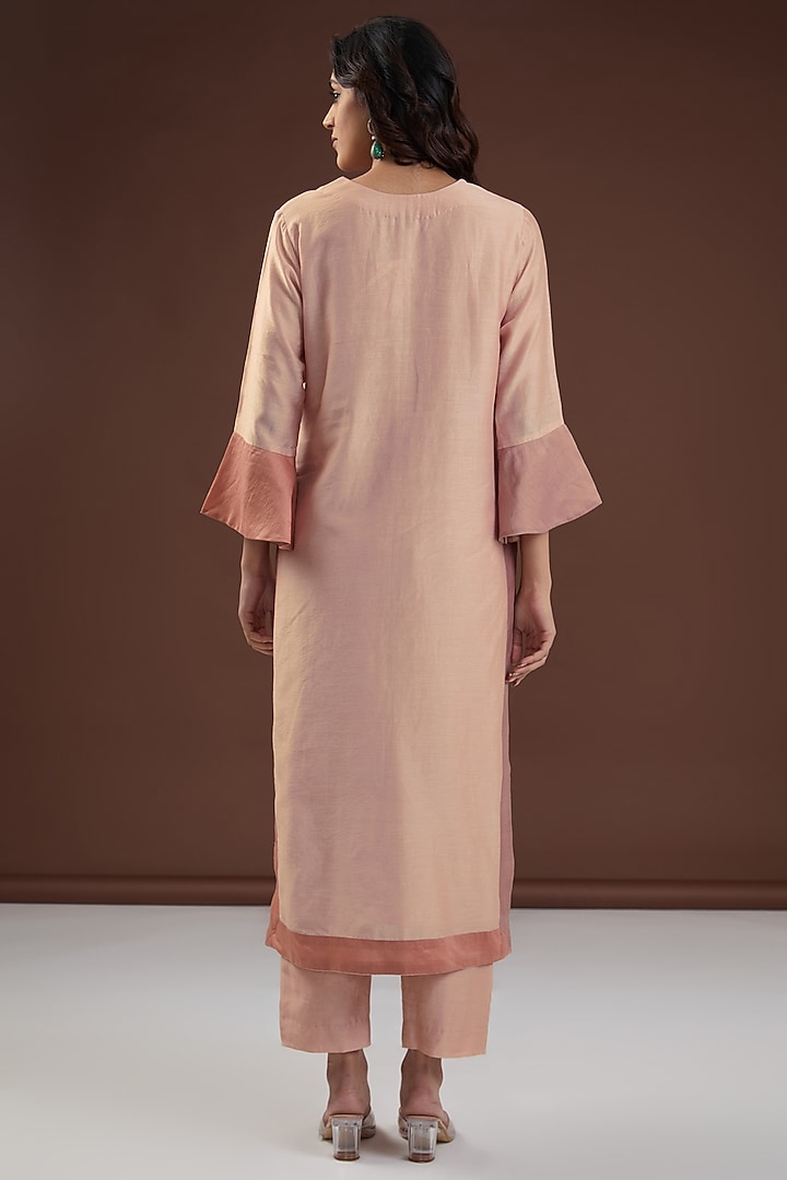 Nude Pink Chanderi Silk Straight Kurta Set by FINE THREADS BY HINA & NIKHAT at Pernia's Pop Up Shop
