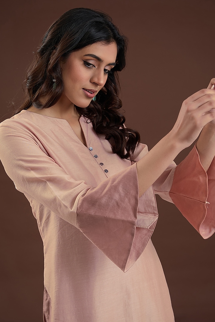 Nude Pink Chanderi Silk Straight Kurta Set by FINE THREADS BY HINA & NIKHAT at Pernia's Pop Up Shop