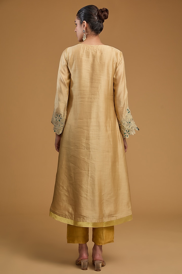 Gold Handloom Chanderi Silk Applique Work Kurta Set by FINE THREADS BY HINA & NIKHAT at Pernia's Pop Up Shop