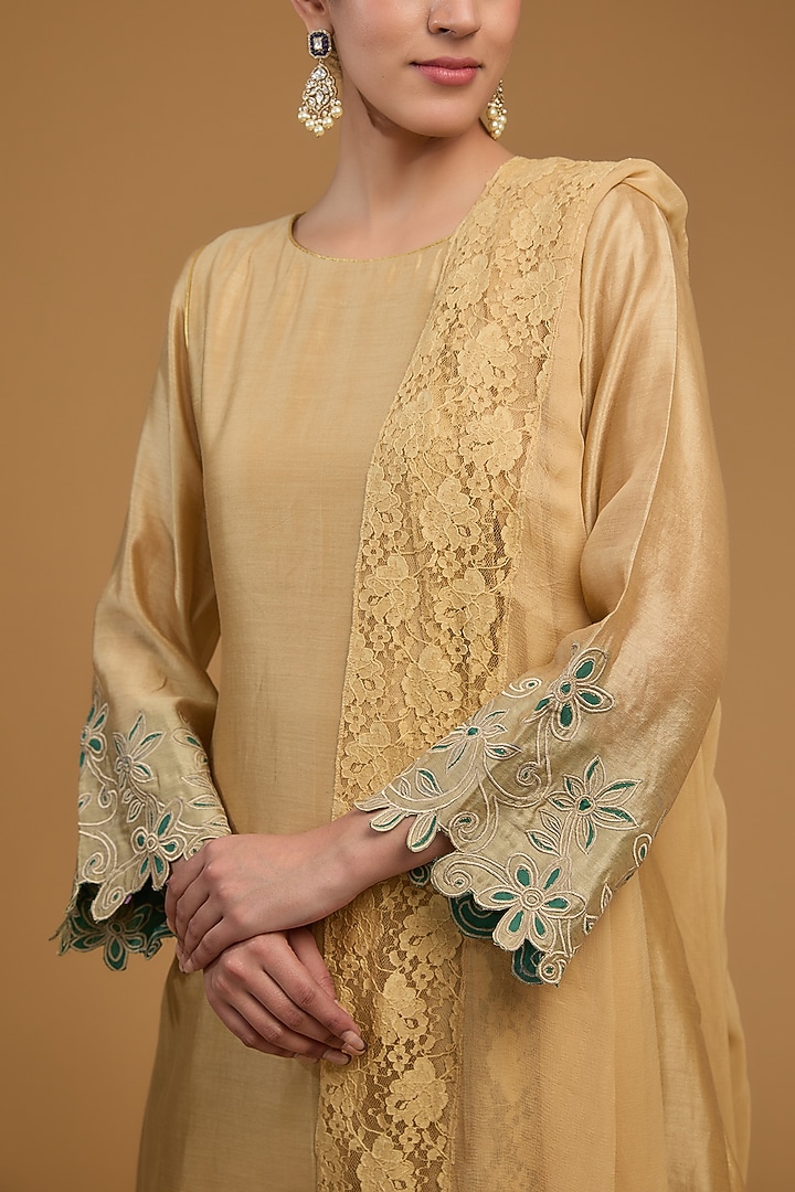 Gold Handloom Chanderi Silk Applique Work Kurta Set by FINE THREADS BY HINA & NIKHAT at Pernia's Pop Up Shop