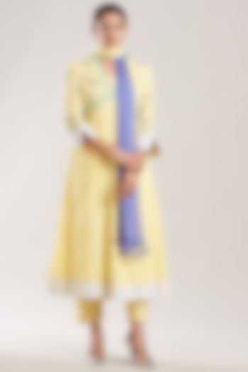 Yellow Embellished Anarkali Set by FINE THREADS BY HINA & NIKHAT
