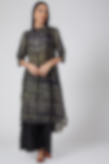 Black Shibori Printed Kurta Set by ILAPTI at Pernia's Pop Up Shop