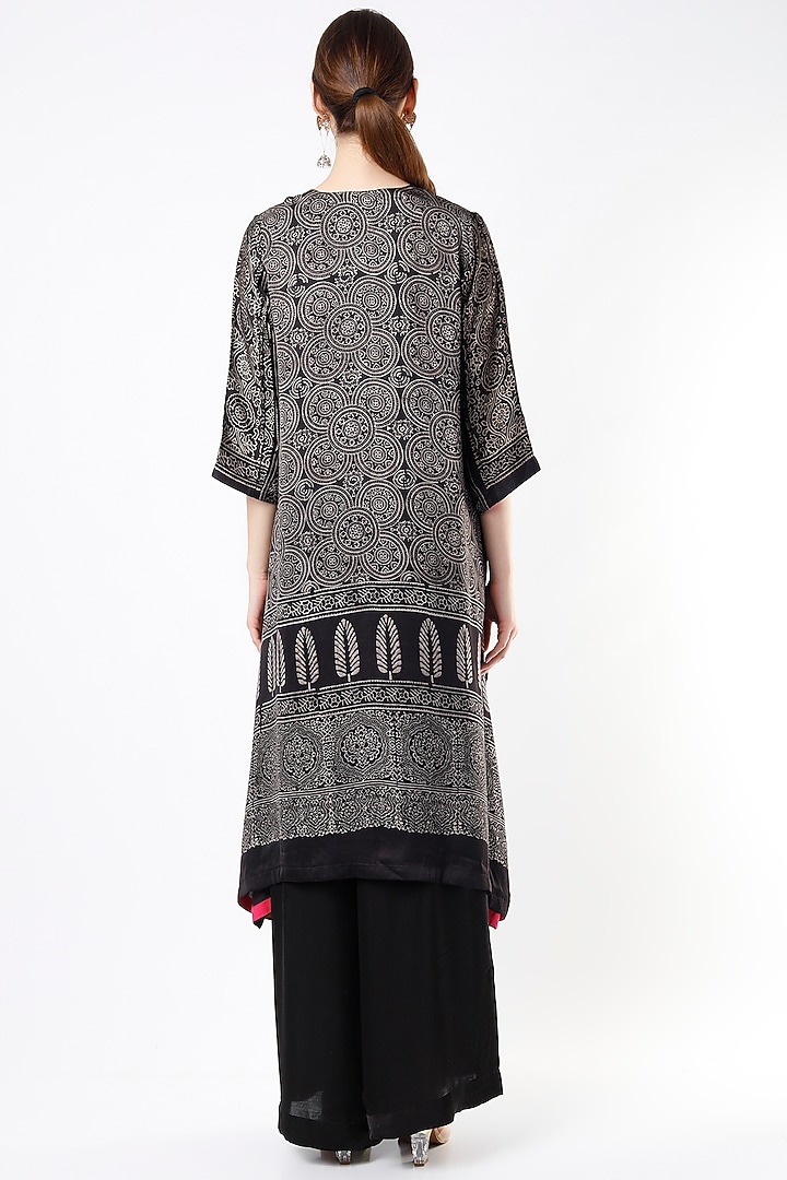Black Ajrak Hand-Dyed Silk Kerchief Style Kurta Set by ILAPTI at Pernia's Pop Up Shop
