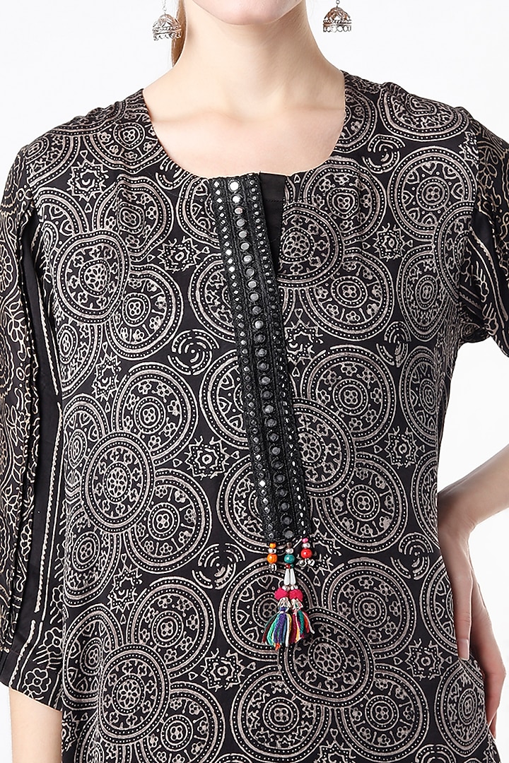 Black Ajrak Hand-Dyed Silk Kerchief Style Kurta Set by ILAPTI at Pernia's Pop Up Shop