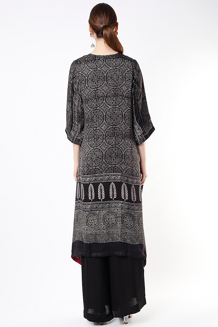 Black Ajrakh Kerchief Kurta Set by ILAPTI at Pernia's Pop Up Shop