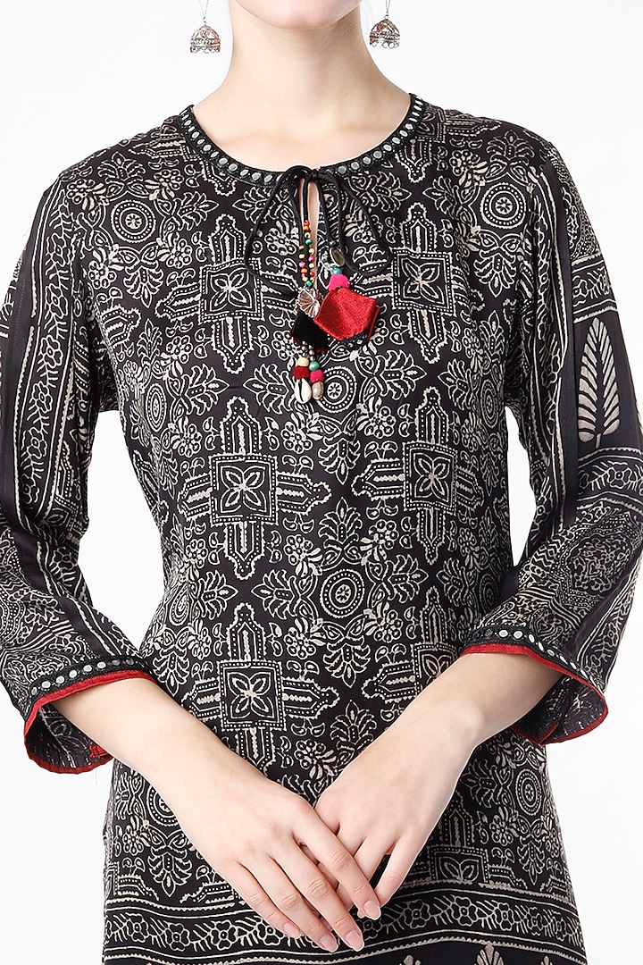 Black Ajrak Hand-Dyed Silk Front Tassel Kurta Set by ILAPTI at Pernia's Pop Up Shop