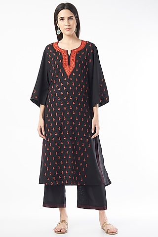 Black Embroidered Kurta Set by ILAPTI