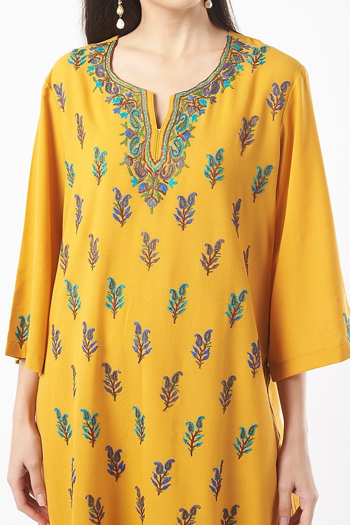 Citrus Yellow Embroidered Handwoven Kurta Set by ILAPTI at Pernia's Pop Up Shop