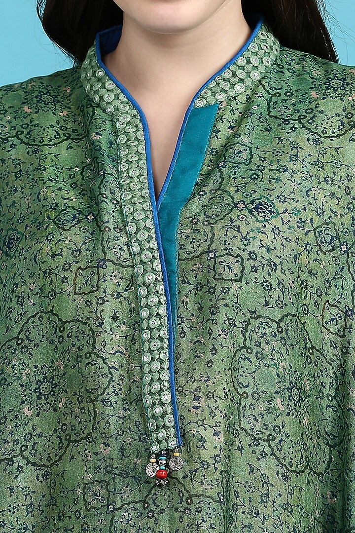 Green Printed Kaftan Set by ILAPTI at Pernia's Pop Up Shop