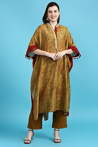 Yellow Printed Kaftan Set by ILAPTI