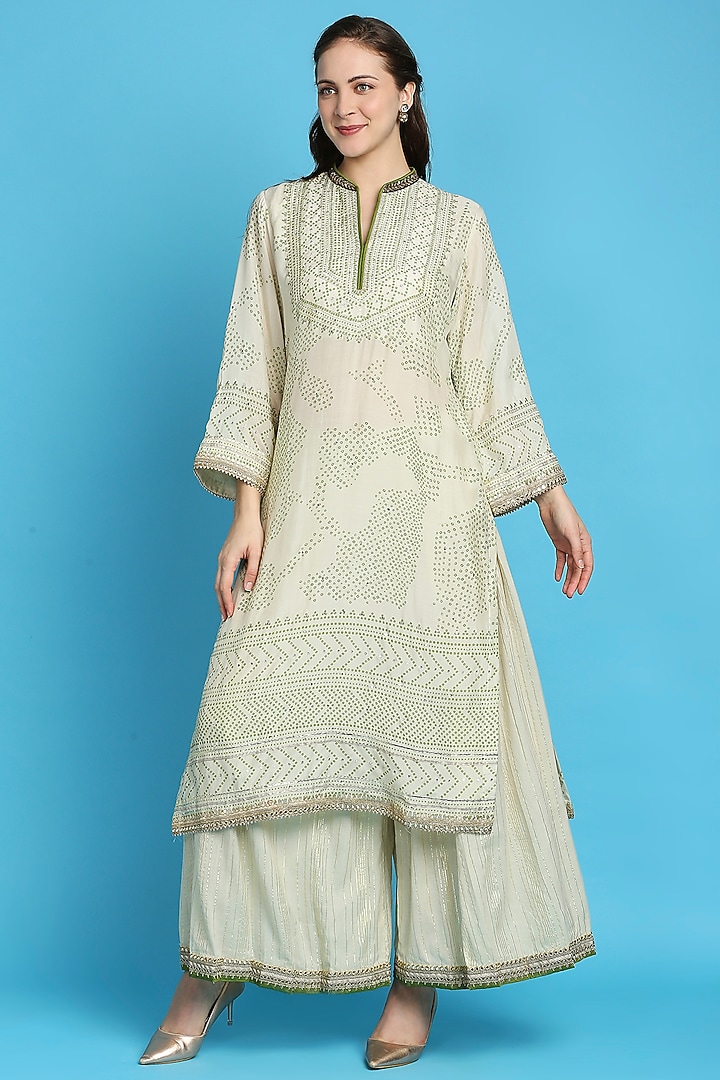 White & Green Digital Printed Kurta Set by ILAPTI at Pernia's Pop Up Shop