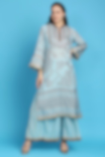 Blue Digital Printed Kurta Set by ILAPTI at Pernia's Pop Up Shop