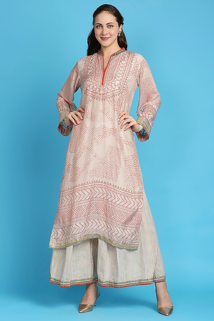 Peach Digital Printed Kurta Set by ILAPTI at Pernia's Pop Up Shop