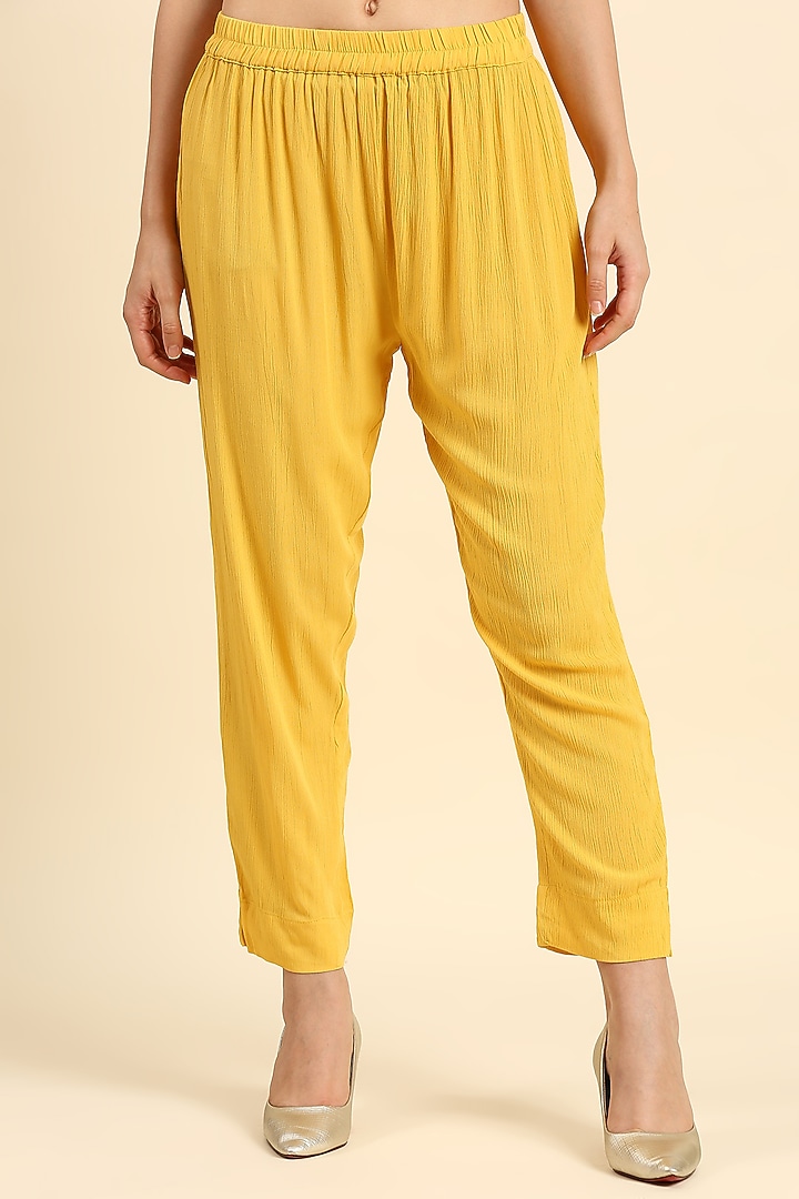 Yellow Crepe Woven Long Kurta Set by ILAPTI at Pernia's Pop Up Shop