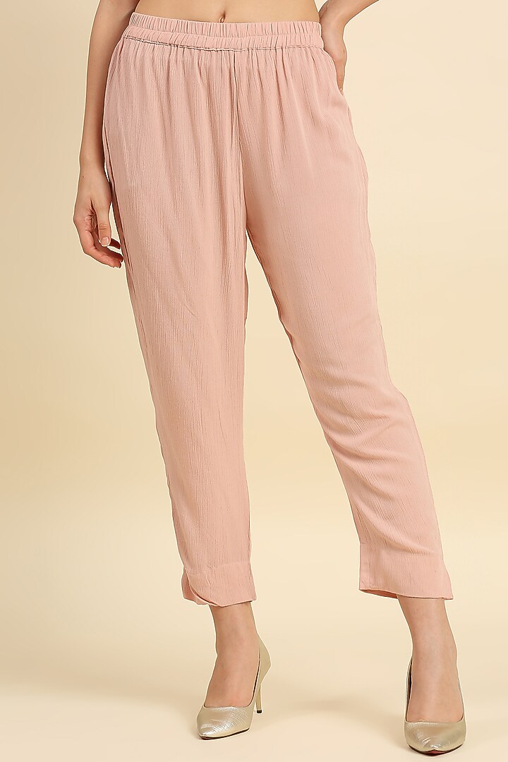 Pink Crepe Asymmetrical Kurta Set by ILAPTI at Pernia's Pop Up Shop