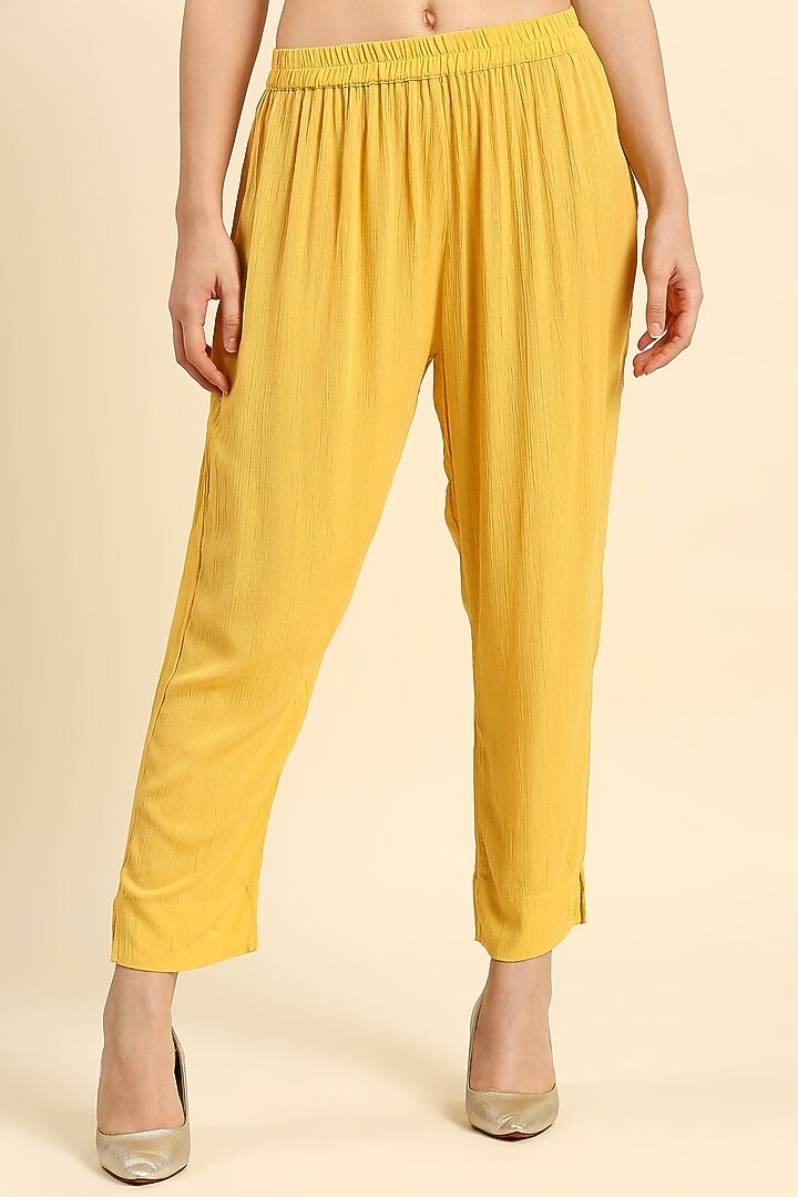 Yellow Crepe Asymmetrical Kurta Set by ILAPTI at Pernia's Pop Up Shop