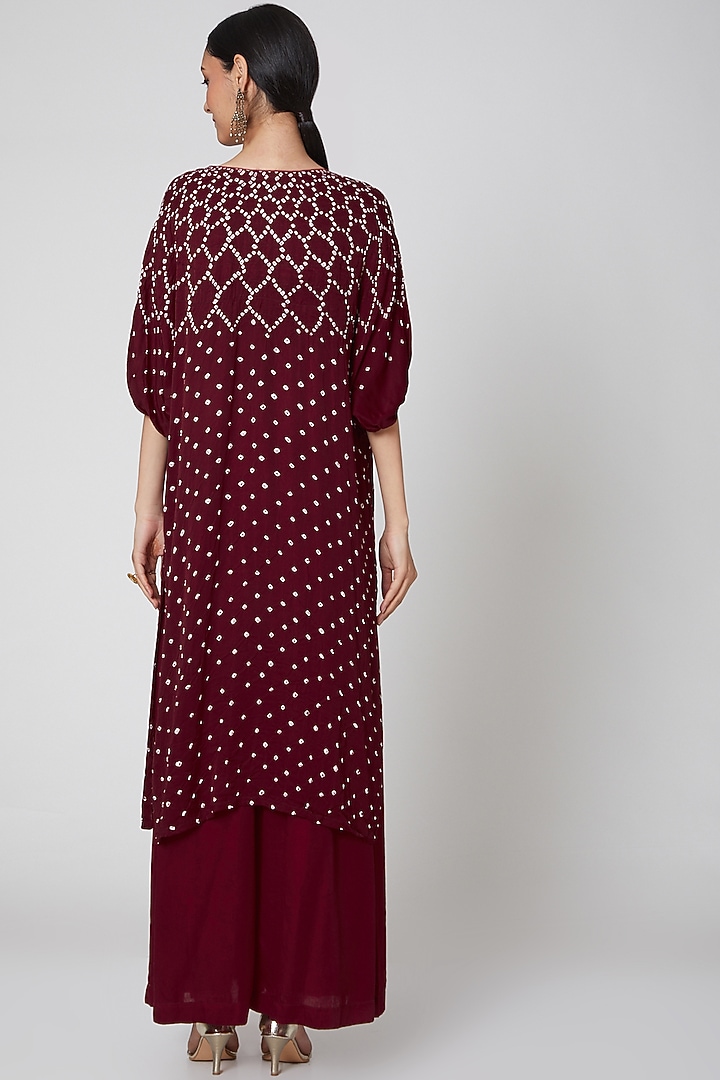 Maroon Bandhani Printed Kurta With Pants by ILAPTI at Pernia's Pop Up Shop