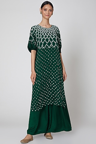 Emerald Green Bandhani Printed Kurta With Pants by ILAPTI