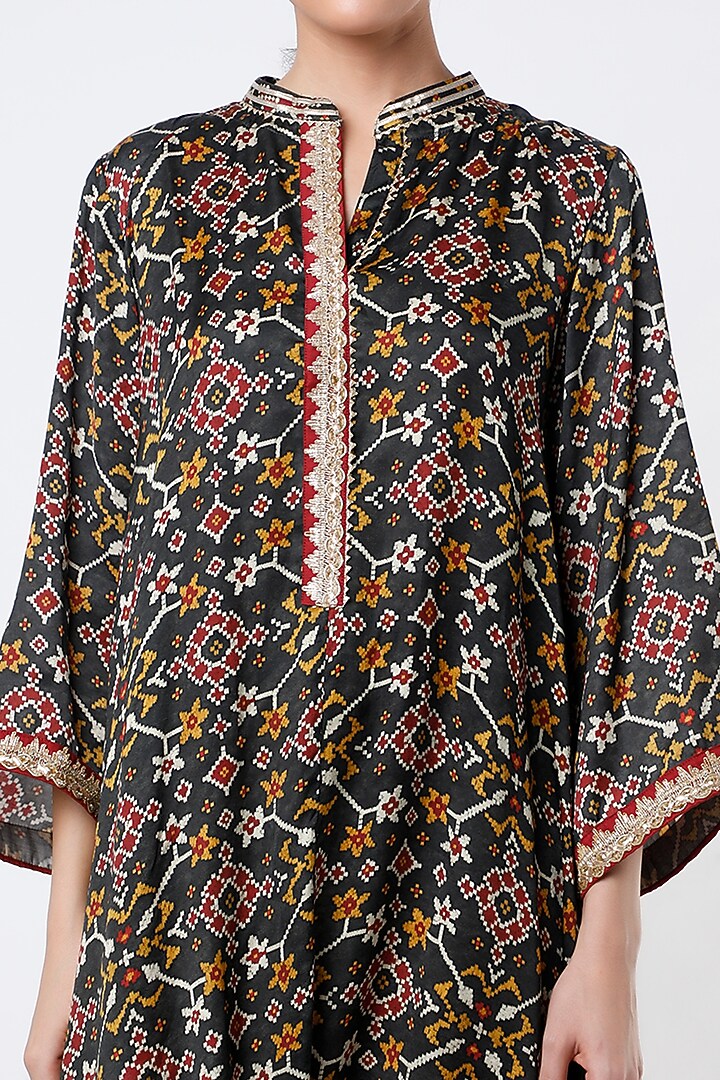 Black Muslin Satin Cross-Cut Patola Kurta by ILAPTI at Pernia's Pop Up Shop