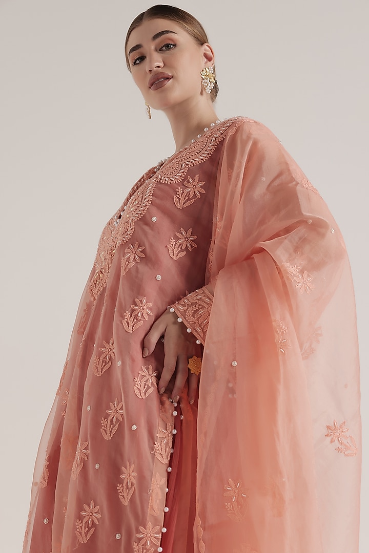 Peach Organza Chikankari Embroidered Kurta Set by World Of Folklore at Pernia's Pop Up Shop