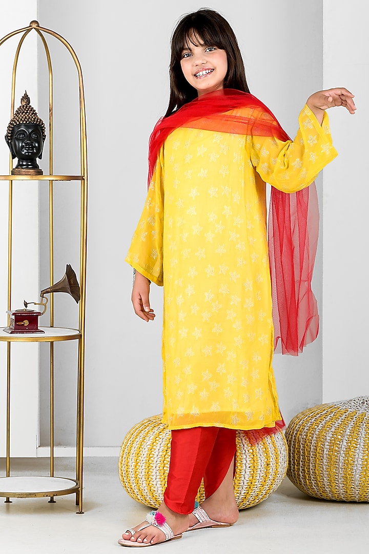 Yellow Georgette Printed Kurta Set For Girls by Foreverkidz at Pernia's Pop Up Shop